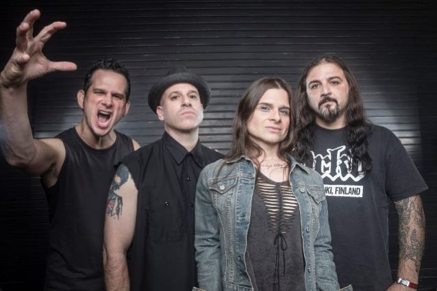 lifeofagony2016band_638