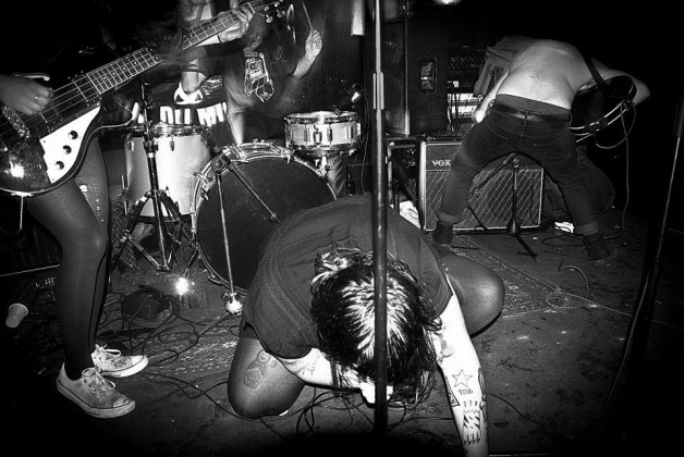 397874_305922976110725_374206963_n