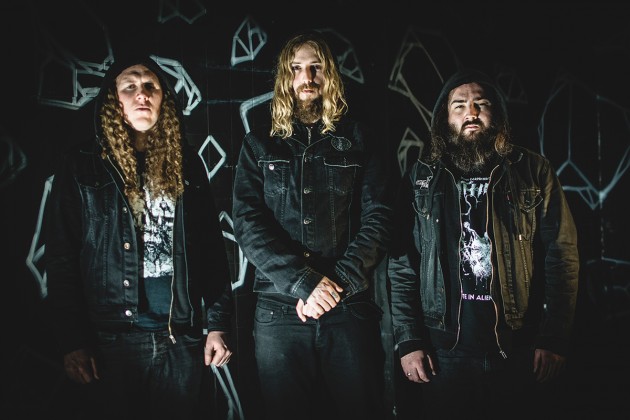 Hark_01_ 2015-Joe _Harvatt-Rhodri_Thomas-web