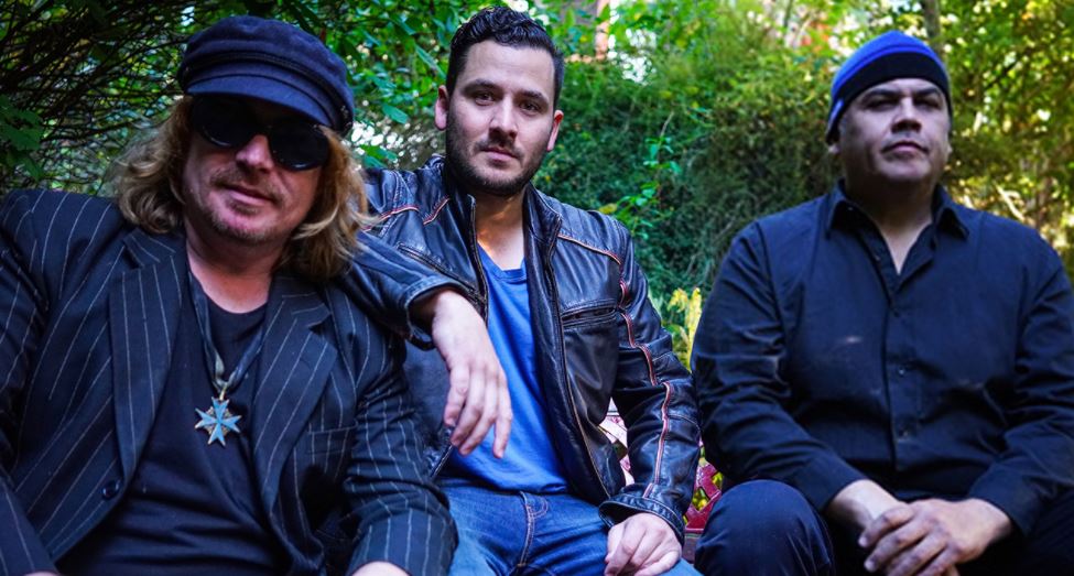 Avon New Noise Magazine